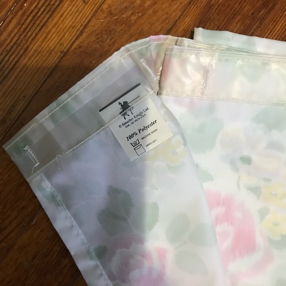 Saturday Knight Ltd. Floral 2 Piece Shower Curtain Set for babygurlxoxox - Picture 7 of 7